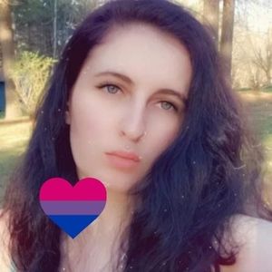 Meet your Posher, Sera